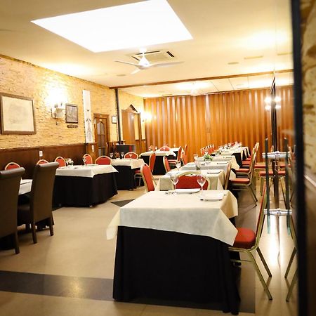 Hospedium Dlj Hostal Ben Nassar Arjona Luaran gambar