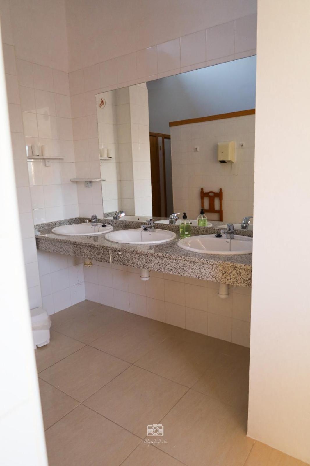 Hospedium Dlj Hostal Ben Nassar Arjona Luaran gambar
