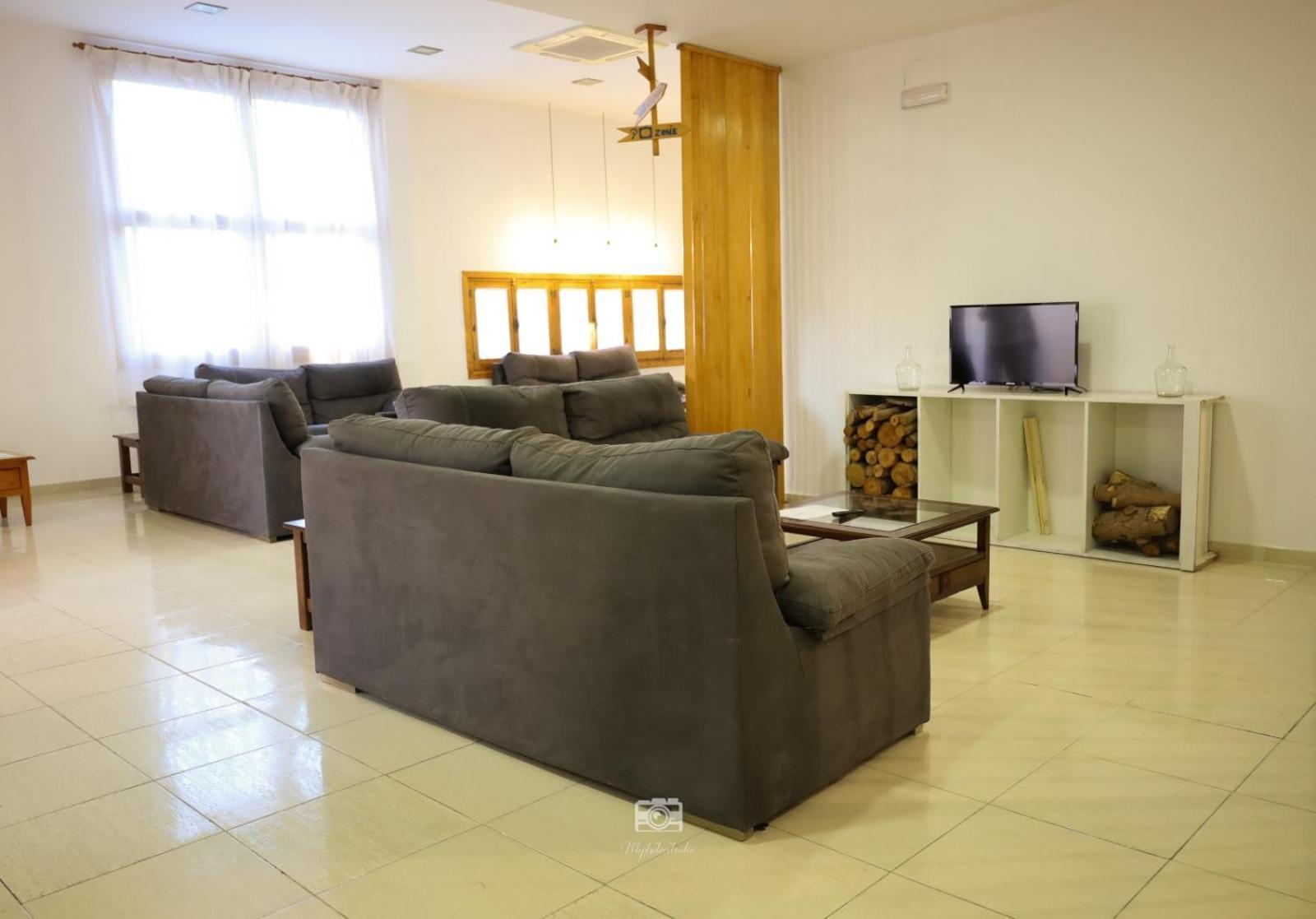 Hospedium Dlj Hostal Ben Nassar Arjona Luaran gambar