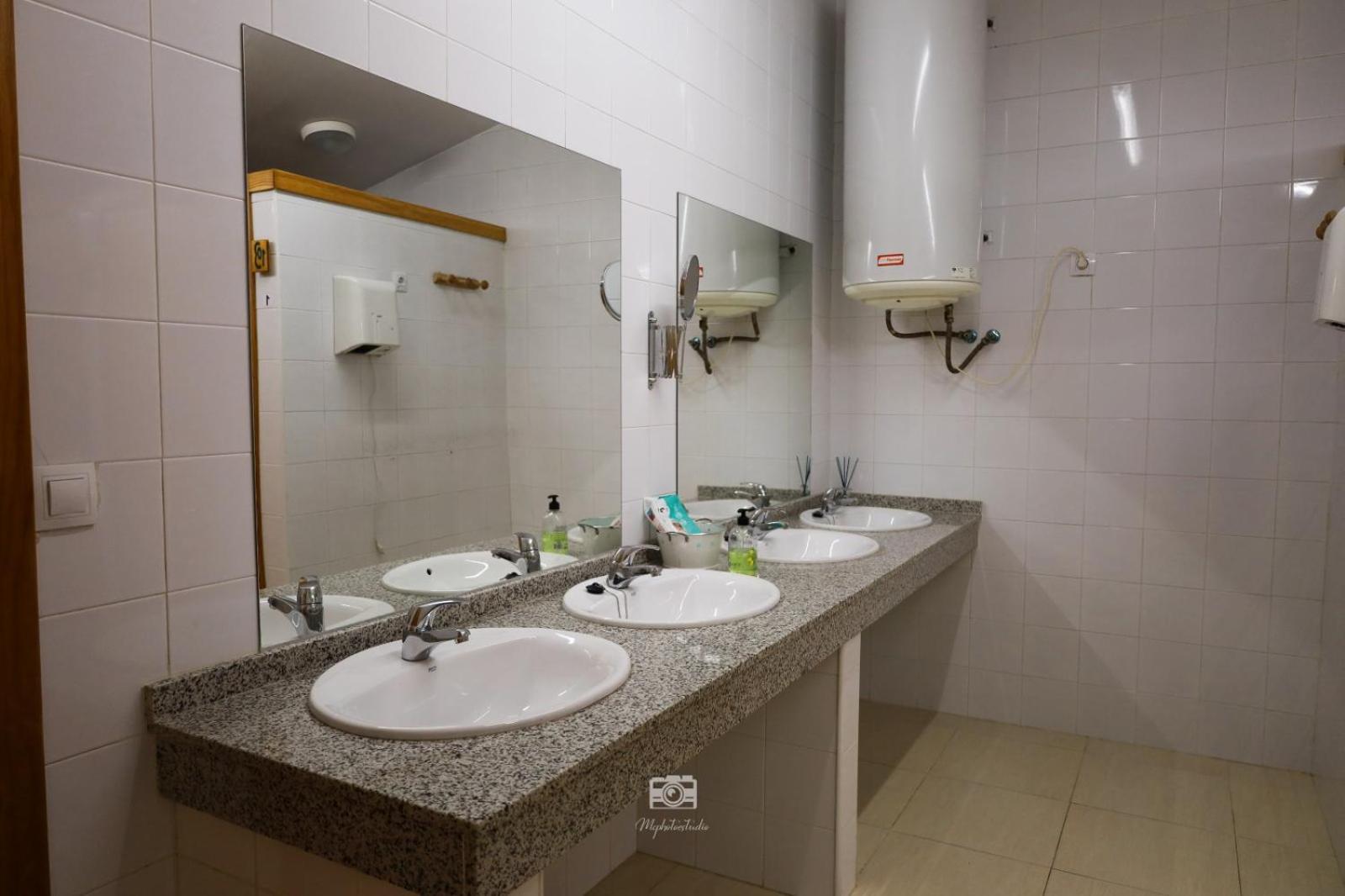 Hospedium Dlj Hostal Ben Nassar Arjona Luaran gambar