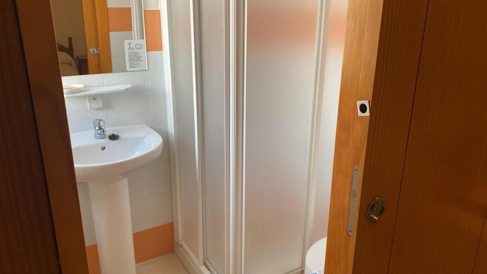 Hospedium Dlj Hostal Ben Nassar Arjona Luaran gambar