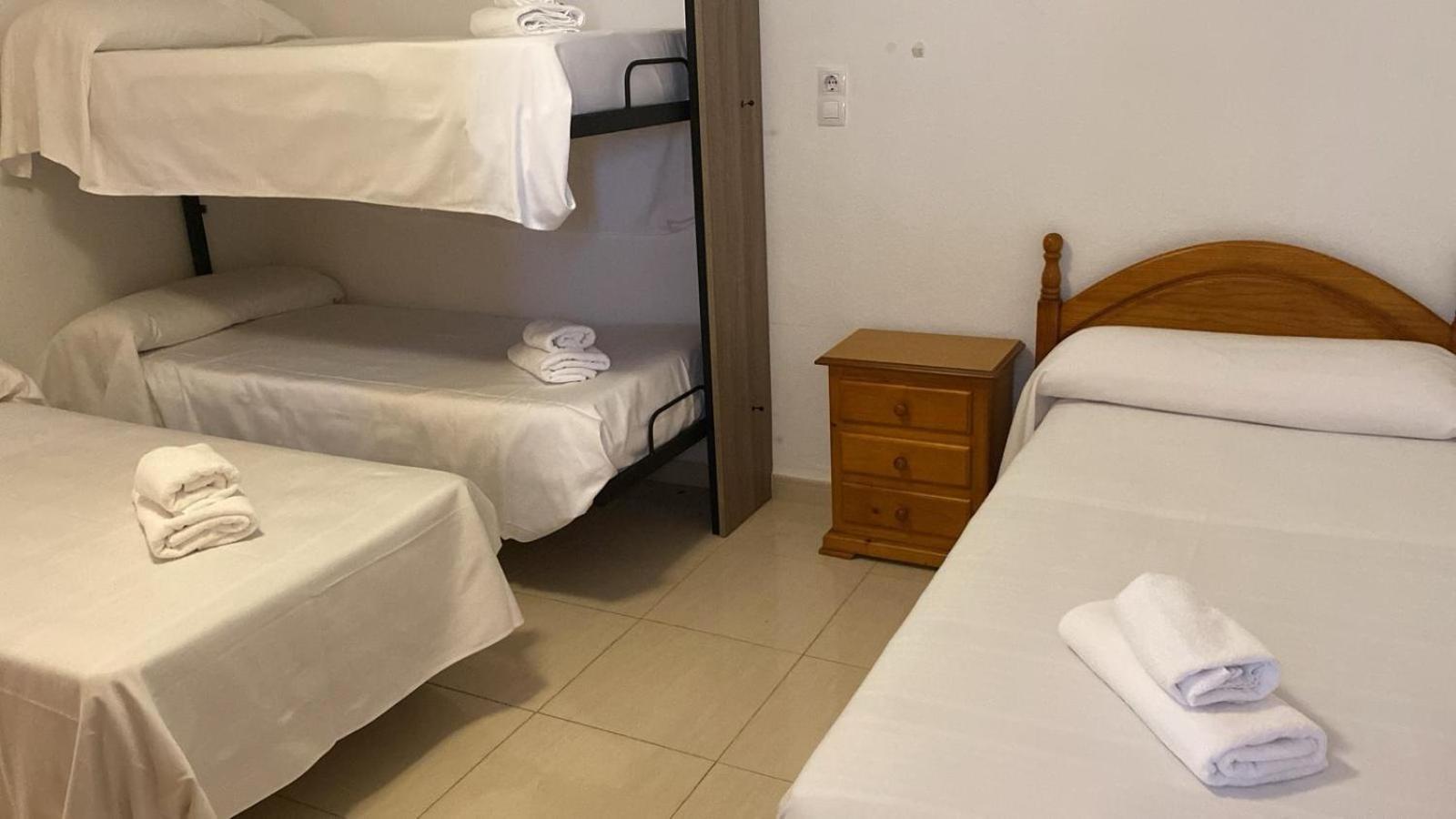 Hospedium Dlj Hostal Ben Nassar Arjona Luaran gambar